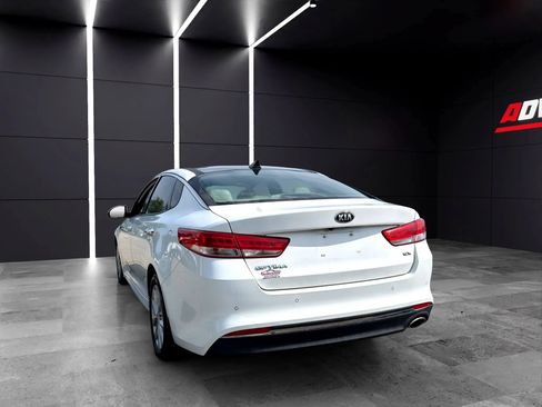 Used 2016 Kia Optima EX w/ Premium Package FWD image 5