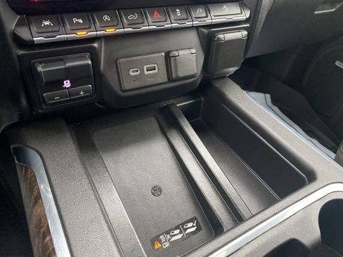 Used 2021 GMC Sierra 1500 Denali w/ Technology Package image 34