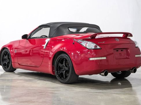 Used 2006 Nissan 350Z Enthusiast image 10