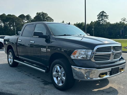 Used 2017 RAM 1500 Big Horn AWD/4WD image 3