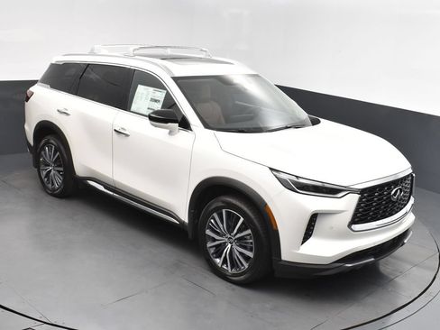 Used 2025 INFINITI QX60 Sensory w/ Vision Package AWD/4WD image 39