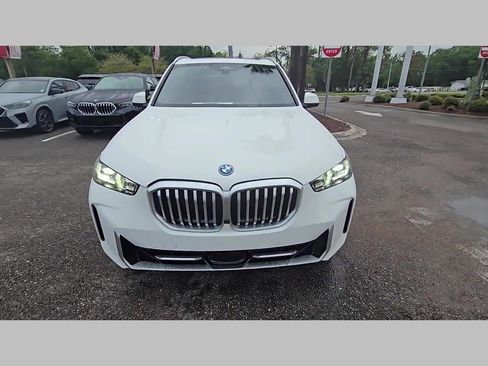 New 2026 BMW X5 xDrive50e w/ Premium Package image 20