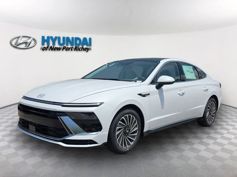 New 2026 Hyundai Sonata SEL FWD image 1