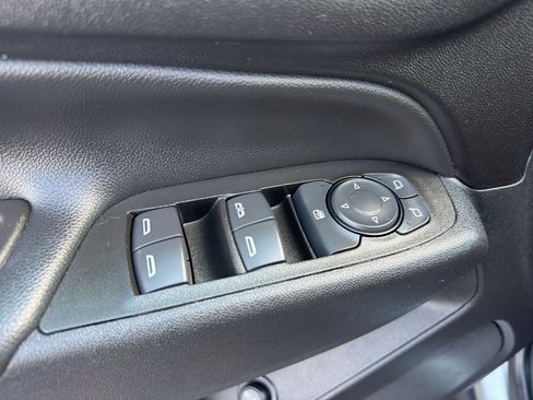 Used 2023 Chevrolet Equinox LT AWD/4WD image 12