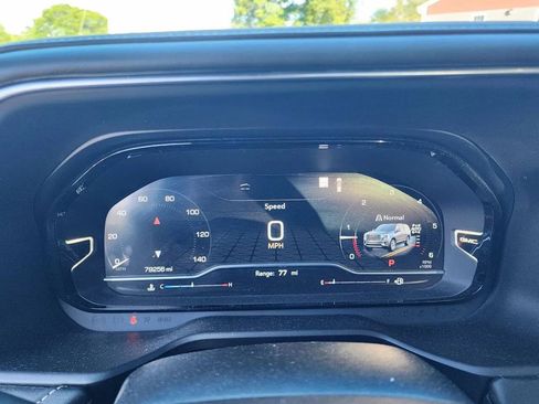 Used 2023 GMC Yukon Denali Ultimate AWD/4WD image 30