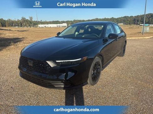 New 2025 Honda Accord SE image 1