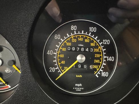 Used 1986 Mercedes-Benz 560 SL image 10