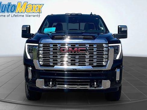 Used 2024 GMC Sierra 2500 Denali w/ Denali Reserve Package AWD/4WD image 2
