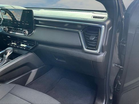 Used 2024 GMC Canyon Elevation w/ Convenience Package image 18