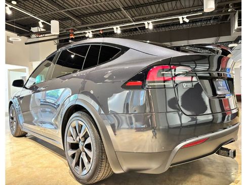 Used 2024 Tesla Model X image 15