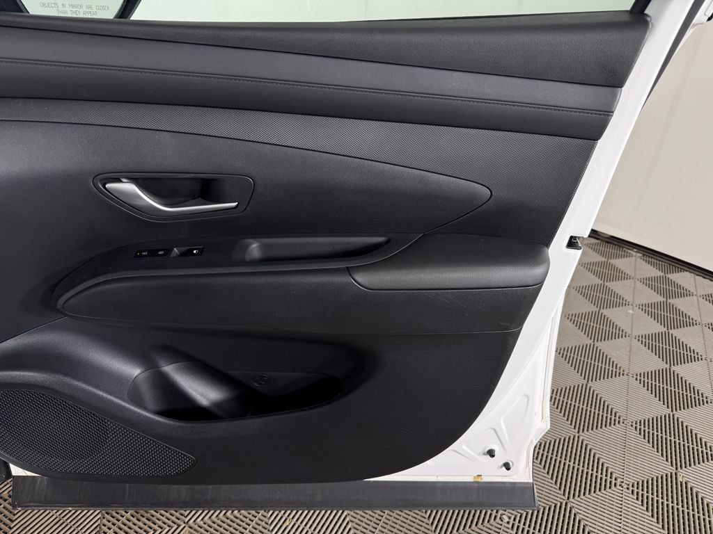 Certified 2026 Hyundai Tucson SE AWD/4WD image 19