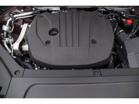 Certified 2026 Volvo XC90 B5 Core w/ Protection Package Premier AWD/4WD image 27
