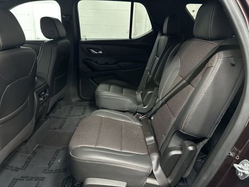 Used 2022 Chevrolet Traverse High Country image 39