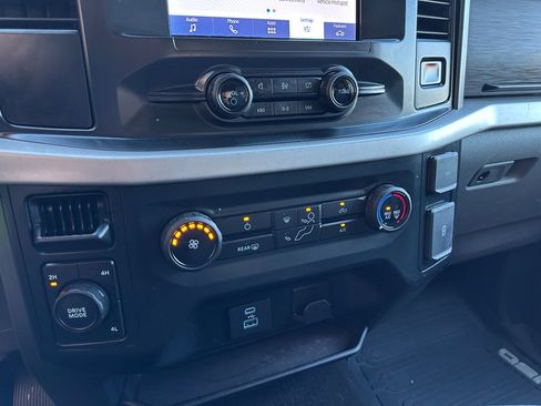 Used 2022 Ford F150 XLT image 19