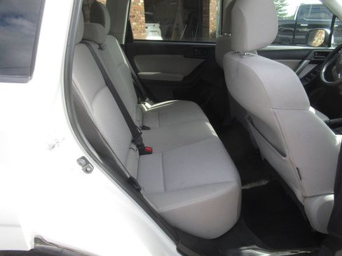 Used 2015 Subaru Forester 2.5i Premium w/ All-Weather Package AWD/4WD image 8