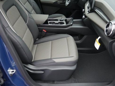 New 2026 Chevrolet Equinox LT w/ Convenience Package II image 23