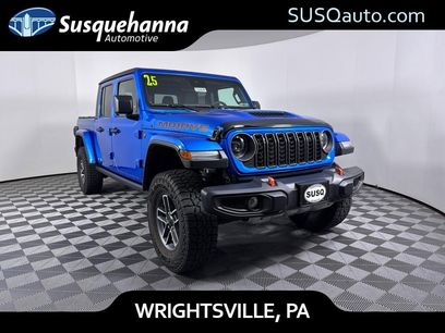 Used 2025 Jeep Gladiator Mojave w/ Convenience Group