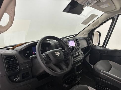 Used 2025 RAM ProMaster 2500 w/ Convenience Group FWD image 18