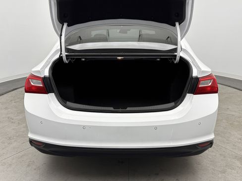 Used 2024 Chevrolet Malibu LT image 30