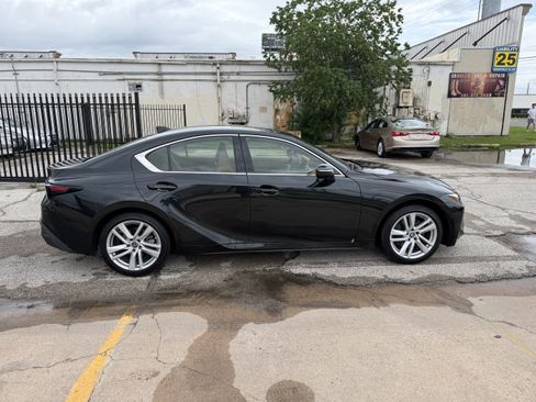 Used 2021 Lexus IS 300 AWD w/ Comfort Package image 11