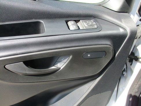 Used 2025 Mercedes-Benz Sprinter 2500 image 11