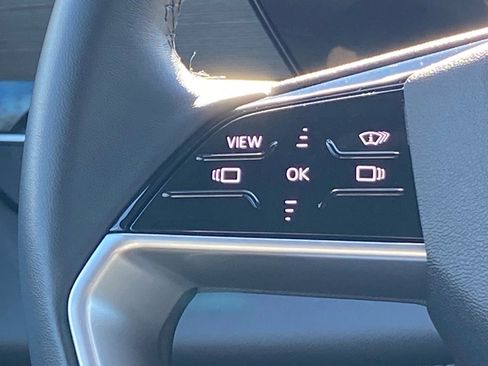 Used 2025 Audi Q6 e-tron Premium Plus w/ Premium Plus image 6