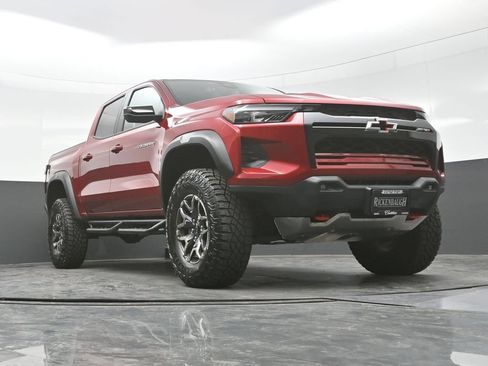 Used 2024 Chevrolet Colorado ZR2 w/ ZR2 Convenience Package III AWD/4WD image 21