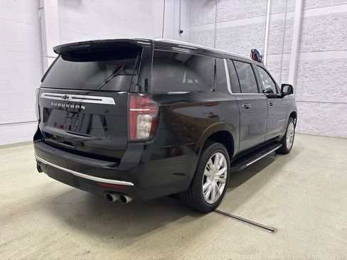 Used 2023 Chevrolet Suburban High Country AWD/4WD image 4
