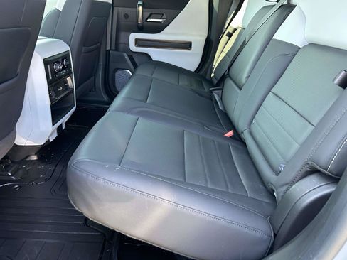 Used 2024 GMC Hummer EV 2X AWD/4WD image 18