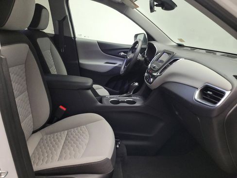 Used 2020 Chevrolet Equinox LT w/ LPO, Floor Liner Package AWD/4WD image 21