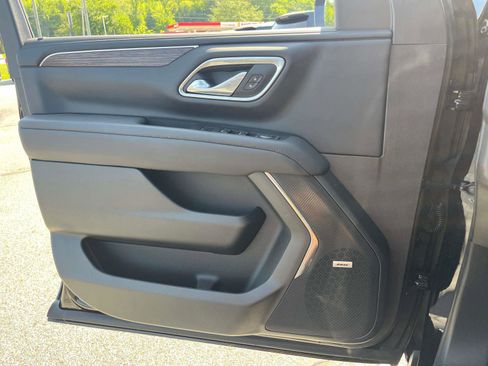Used 2024 Chevrolet Tahoe High Country image 18
