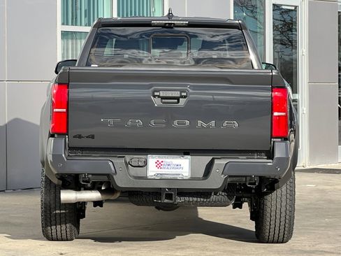 New 2026 Toyota Tacoma TRD Off-Road w/ TRD Off Road Premium Package image 5