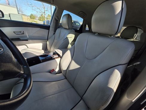 Used 2012 Toyota Venza image 12