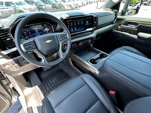 Used 2025 Chevrolet Silverado 2500 LT w/ Safety Package AWD/4WD image 22