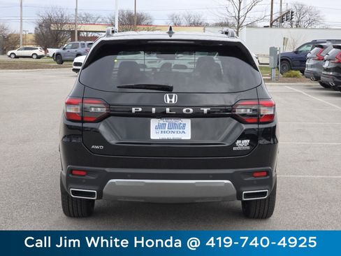 New 2026 Honda Pilot Touring image 19
