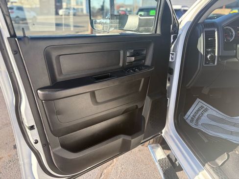 Used 2018 RAM 3500 Tradesman w/ Chrome Appearance Group image 21