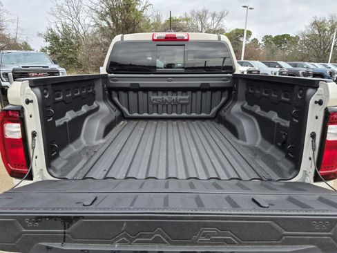 New 2026 GMC Canyon Denali image 7