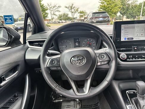 Used 2023 Toyota Corolla SE FWD image 11
