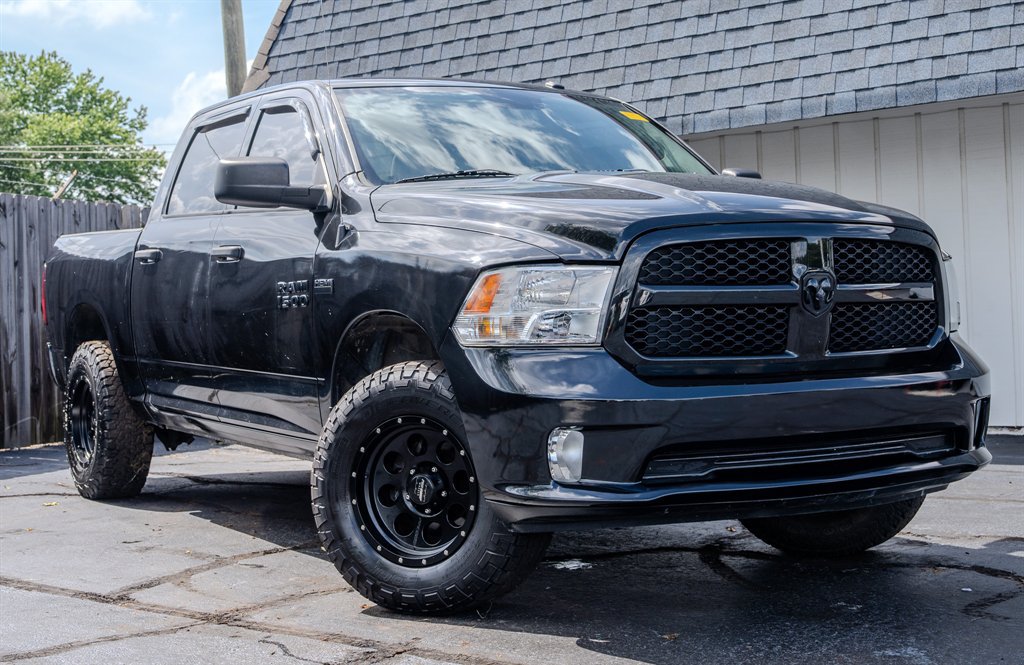 Used 2016 RAM 1500 Express w/ Popular Equipment Group AWD/4WD image 3
