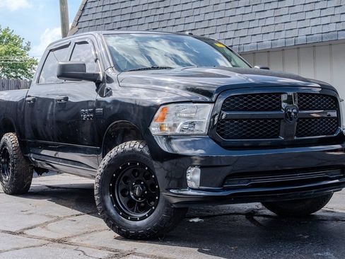 Used 2016 RAM 1500 Express w/ Popular Equipment Group AWD/4WD image 3