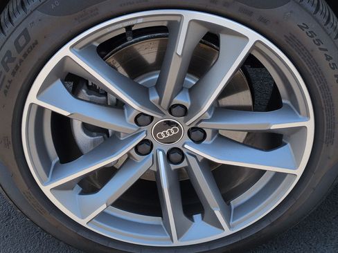 Used 2025 Audi Q3 2.0T Premium AWD/4WD image 13