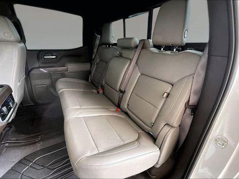 Used 2019 Chevrolet Silverado 1500 LTZ w/ LTZ Premium Package AWD/4WD image 19