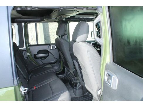 Used 2021 Jeep Wrangler Unlimited Sport image 12