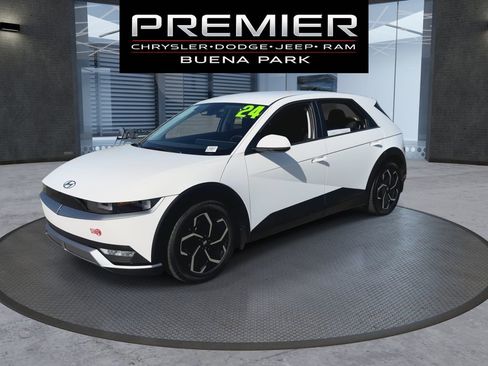 Used 2024 Hyundai Ioniq 5 SEL RWD image 4