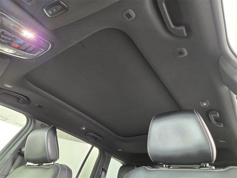 Used 2024 Jeep Grand Cherokee Limited image 15