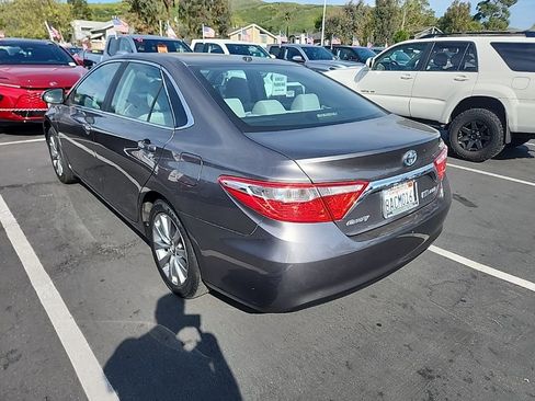 Certified 2017 Toyota Camry XLE w/ Moonroof Package image 3