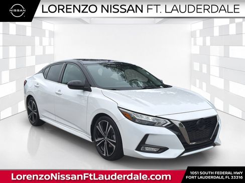 Used 2022 Nissan Sentra SR w/ Electronics Package FWD image 1