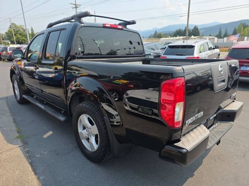 Used 2006 Nissan Frontier LE AWD/4WD image 5