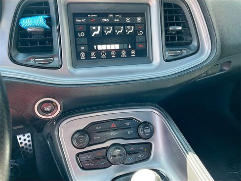 Used 2023 Dodge Challenger R/T image 15