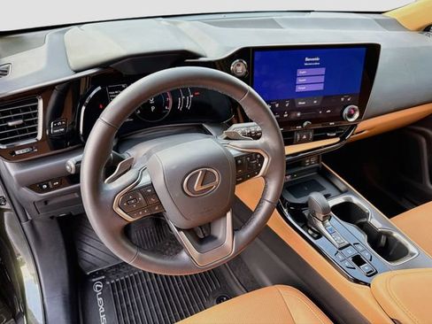 Used 2024 Lexus NX 350 AWD image 9